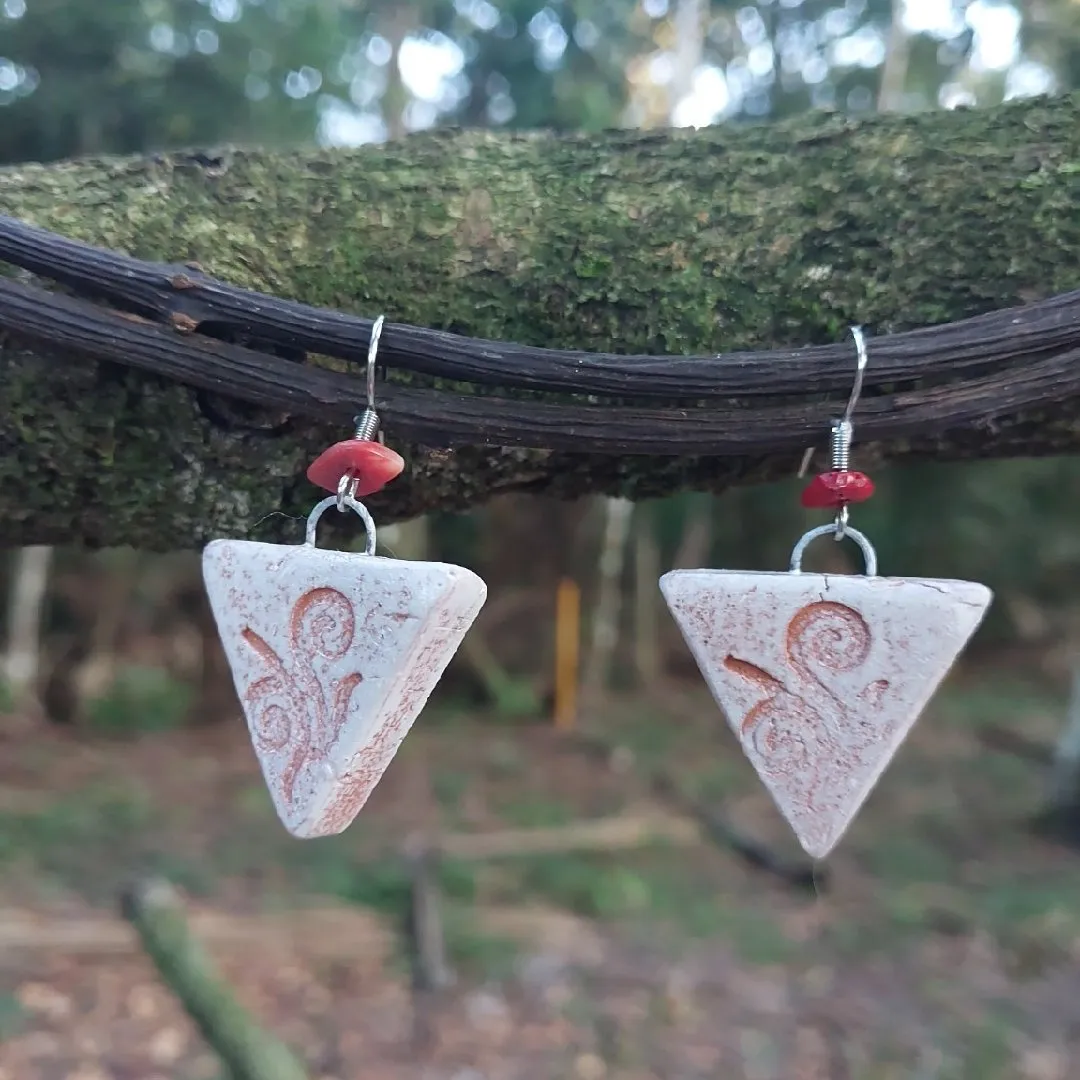 Brinco Artesanal em Cerâmica – Espirais da Terra - foto 4