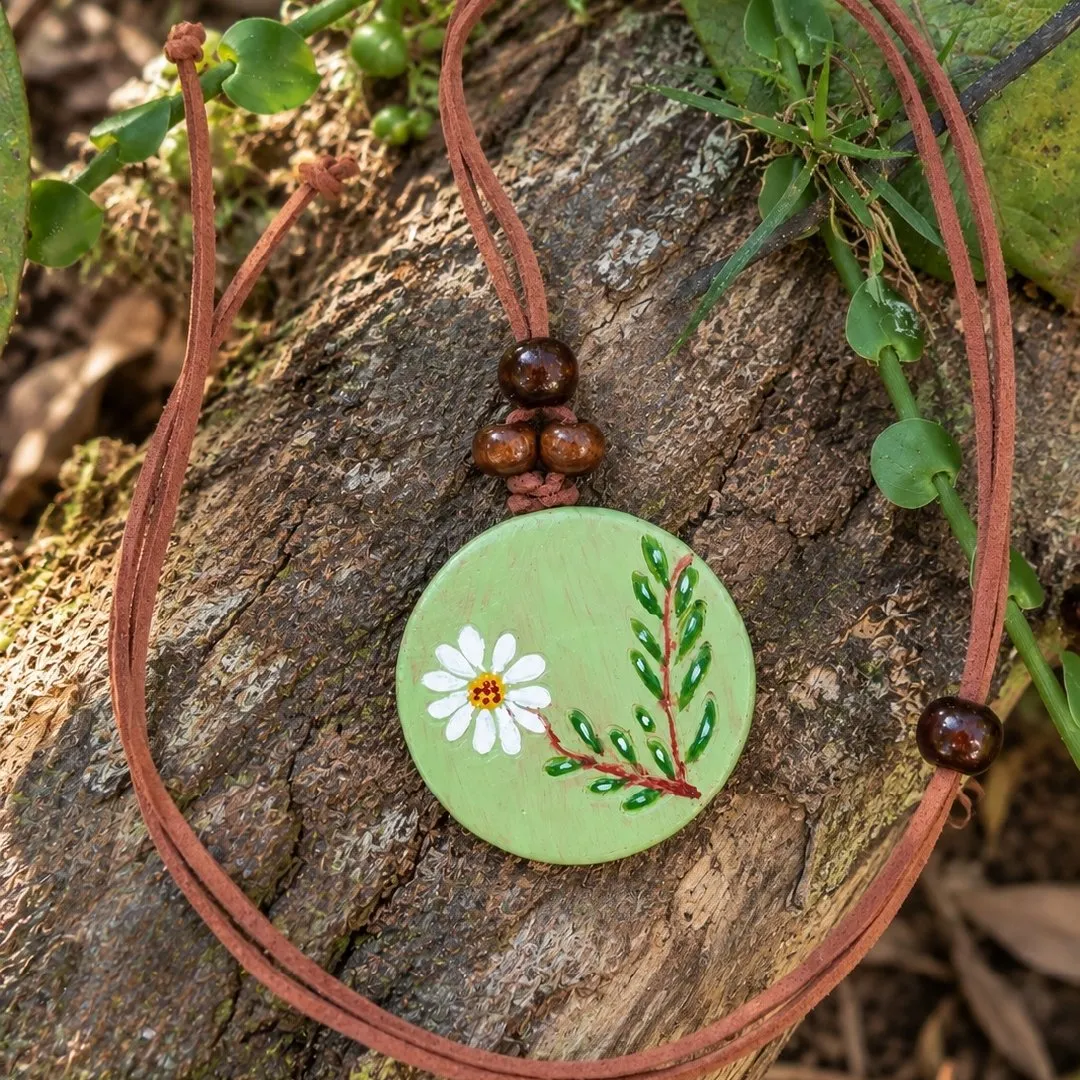 Colar Flor do Campo em Cerâmica Artesanal